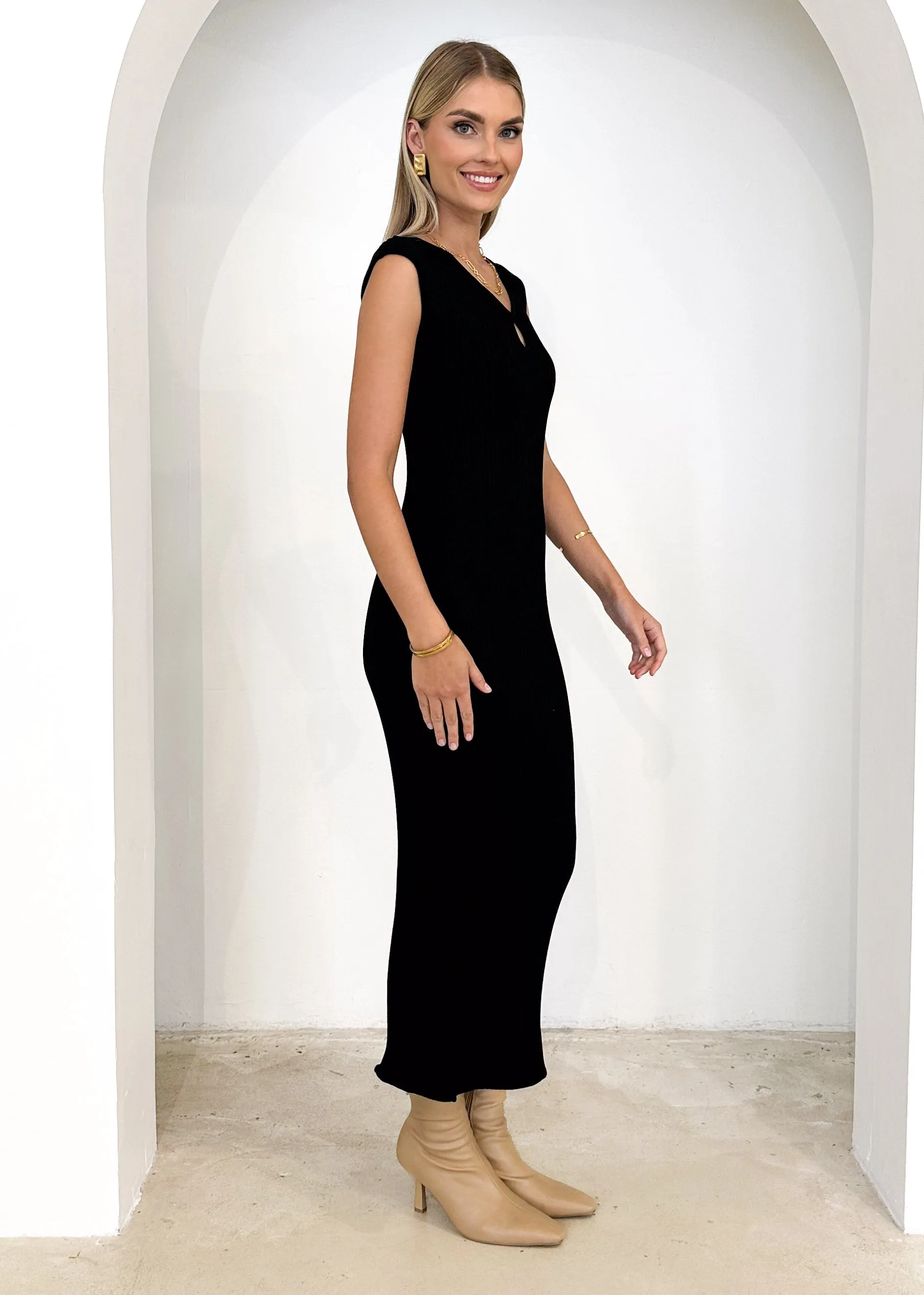 Carver Knit Maxi Dress - Black