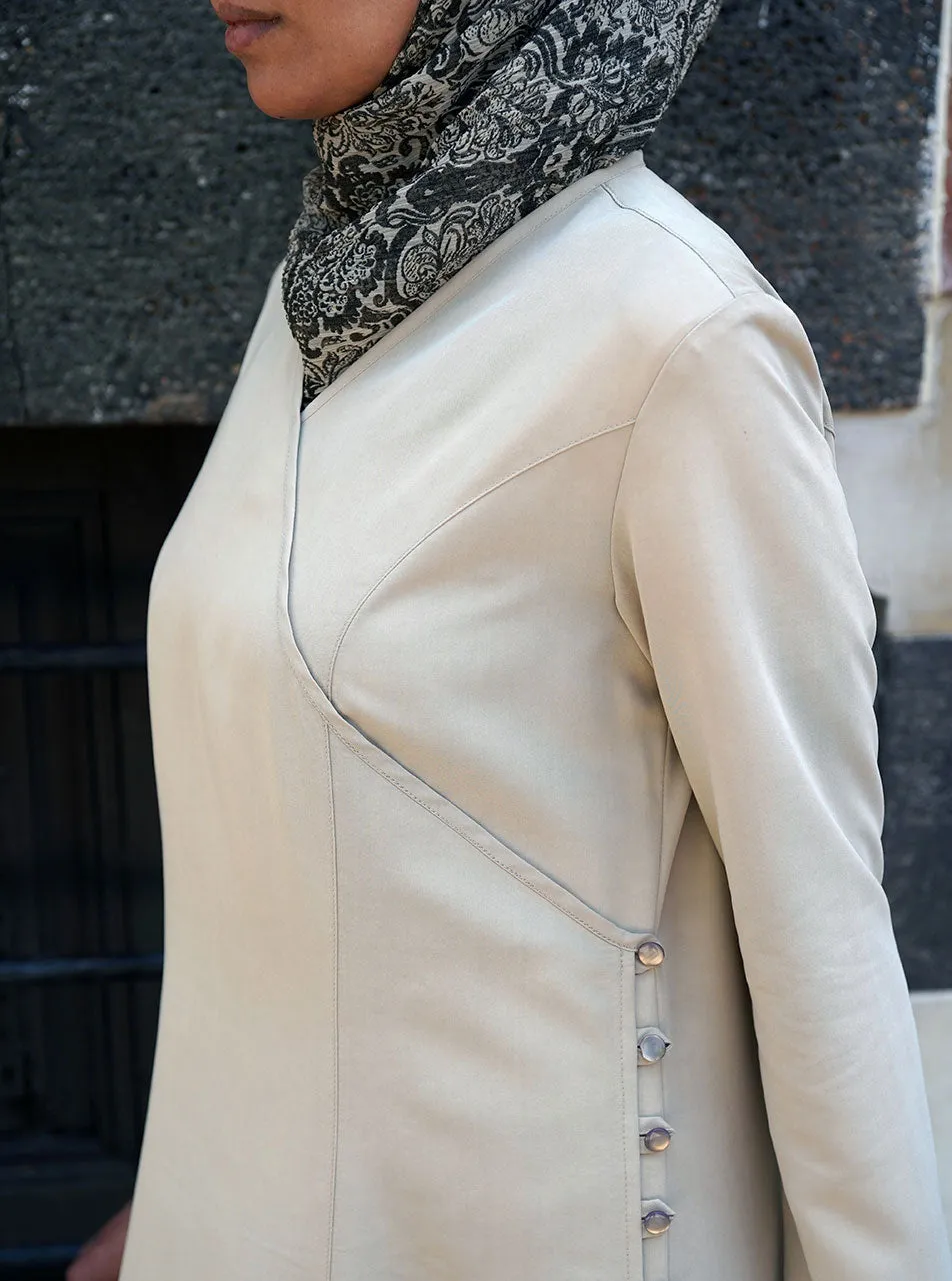 Nuwwarah Abaya
