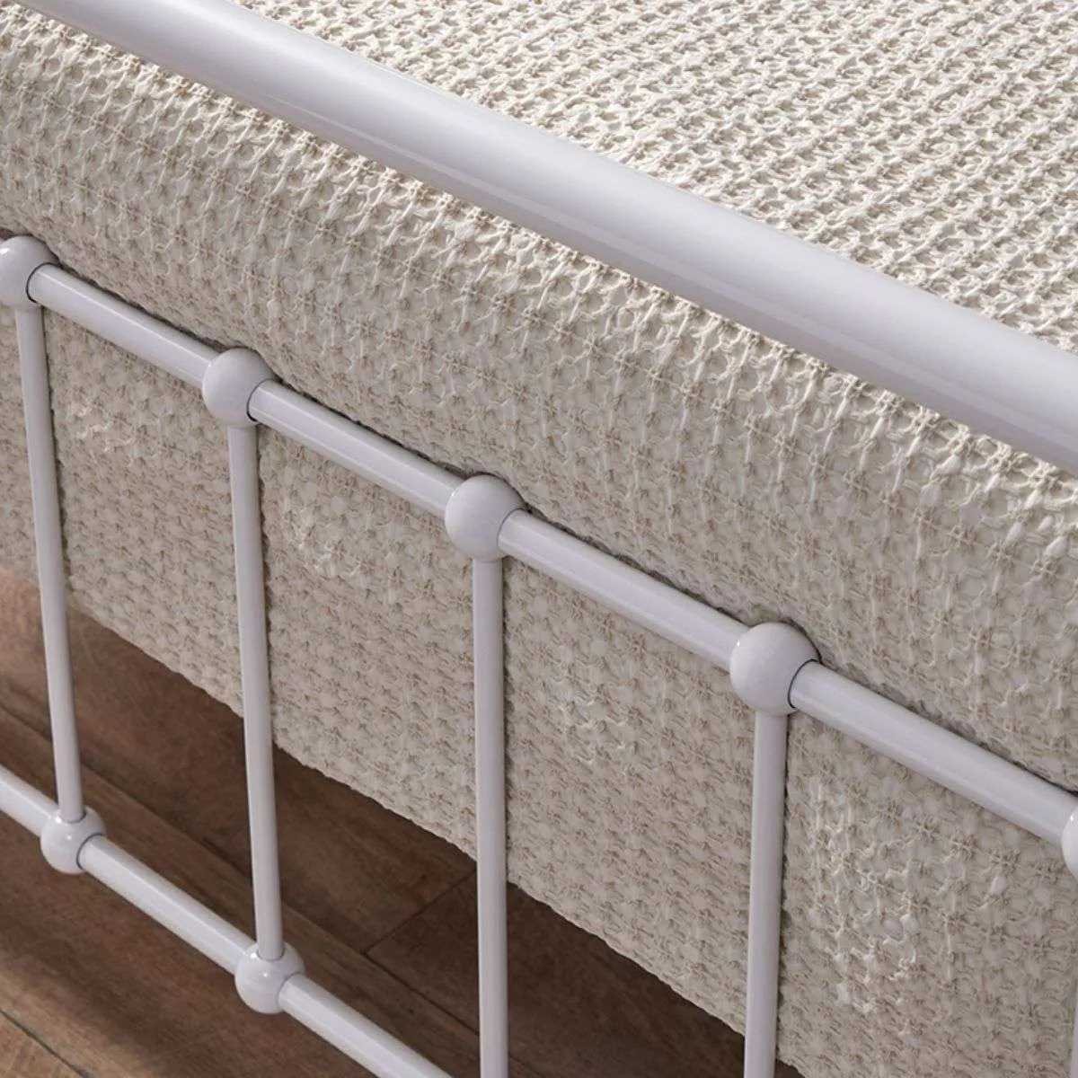Sonata Queen Bed - White