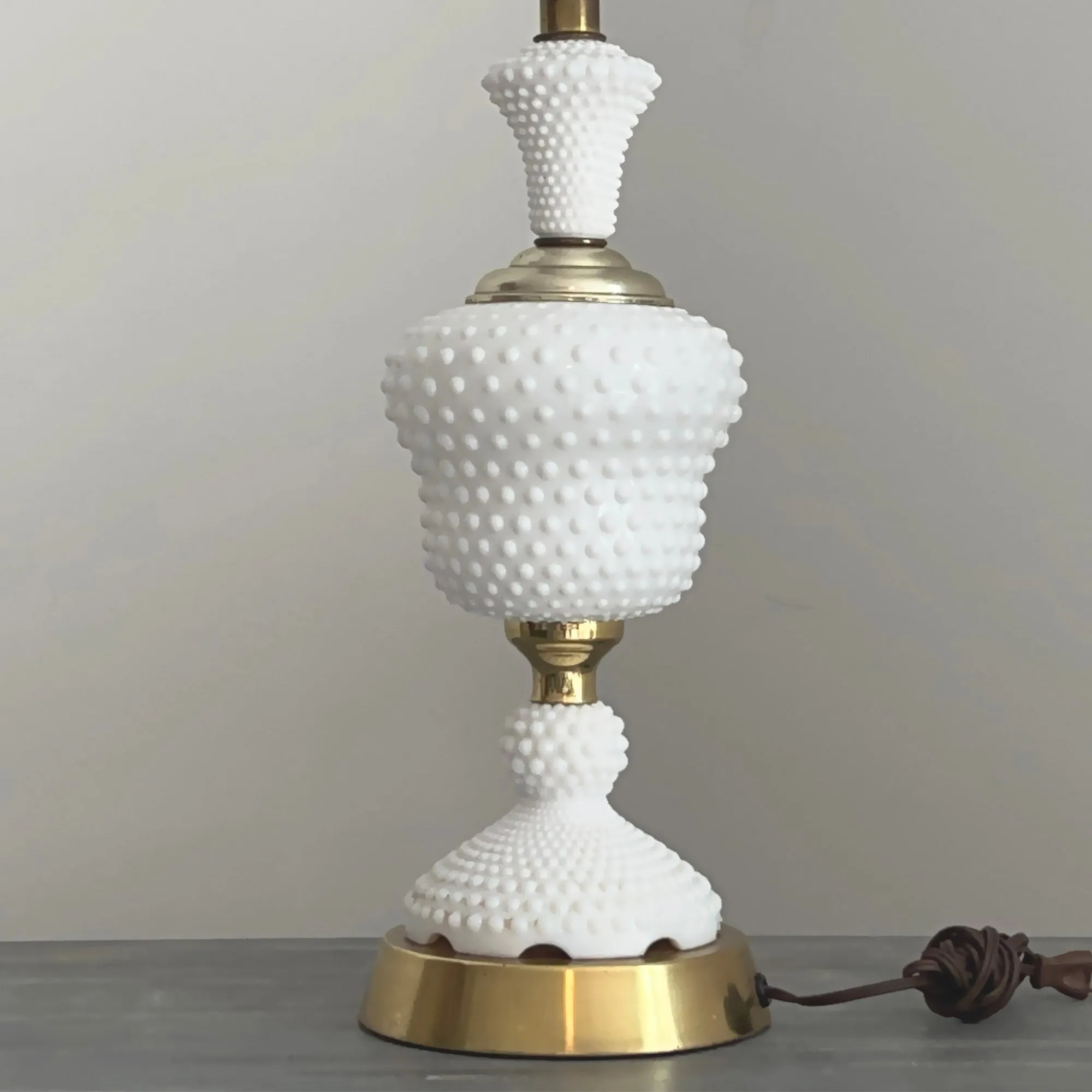 Vintage 21-in White Milk Glass Hobnail Tall Table Lamp